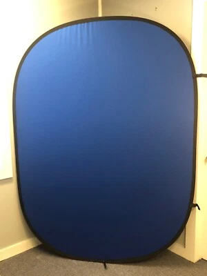 Double Sided Collapsable Light Bounce Diffuser - Gray/Blue - 55"x75" Oval - Image 1 of 4