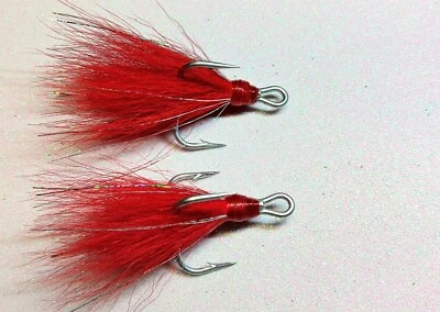 2 pack 1/0 Mustad dressed Musky Pike bucktail treble hooks. - Image 1 of 2