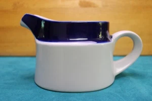 Noritake Oval Gravy Boat Fjord Running Free 20 oz Blue Stoneware Japan 5 " - Picture 1 of 5