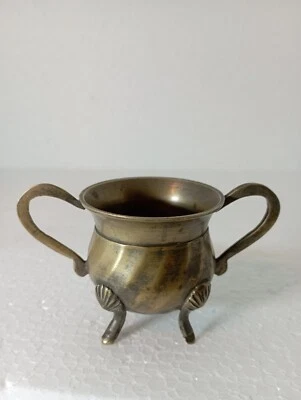 petit chaudron en laiton avec deux anses - Photo 1/4
