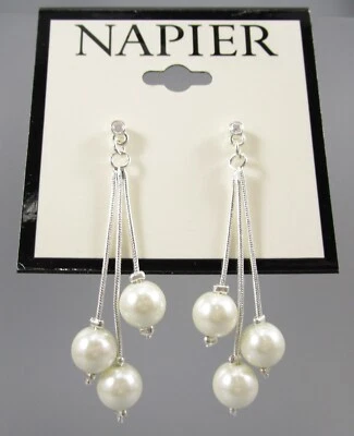 Nuevo NAPIER 3 Cadenas Tono Plata Imitación Perla Colgante Poste Pendientes Perforados 55L Foto 1 de 4