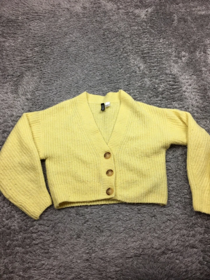 Cardigã suéter feminino dividido H&M tamanho XS extra pequeno macio - Imagem 1 de 4
