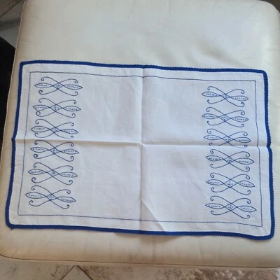 ANCIEN NAPPERON Lin Cotton ?? BLANC BRODÉ Main BLEU 36 X 53,5 Cm - Photo 1/4