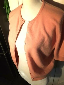Destacado Suéter Adrianne Vittadini Melocotón Cachemira Botón Frontal Talla M - Imagen 1 de 4