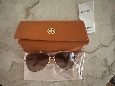 Gafas de sol Tory Burch naranja cuero y oro aviadores con estuche Foto 1 de 4