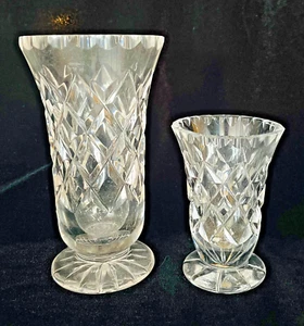 Set of 2 Vintage heavy Crystal Diamond pattern posy bud vases 13.5 - 9 cm high - Picture 1 of 3