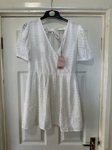 Petite Miss Selfridge White Dress - UK Size 10 - New With Tags (R.R.P £45)  - Picture 1 of 8
