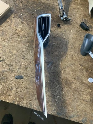 Оригинальная гибридная передняя правая отделка вентиляционных отверстий со стороны пассажира для Lincoln MKZ 2013-2016 годов выпуска - Изображение 1 из 4