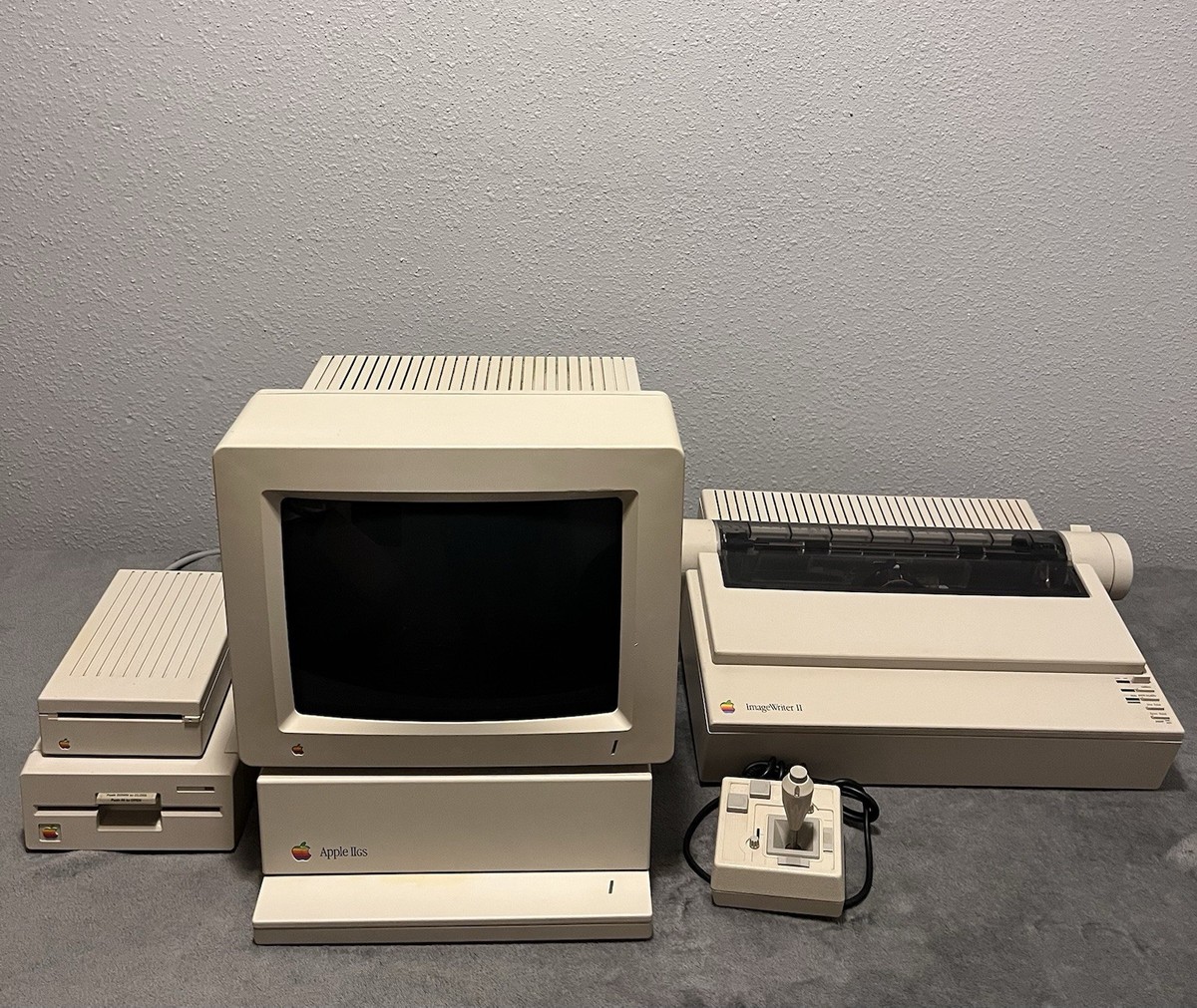 Apple ⅱGSオリジナルモニター Apple IIgs LCD Retrofit - YouTube