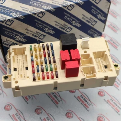 BODY COMPUTER FIAT STILO 01-07 COD. 46778898 NUOVO ORIGINALE - Immagine 1 di 3