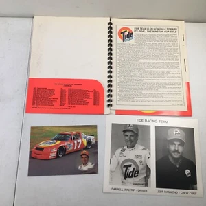 Vintage 1989 NASCAR Darrell Waltrip Media Guide Rare Tide Racing # 17 - Picture 1 of 8