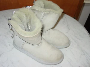 UGG Girls Mini Bailey Bow 1103970K Gray Youth Pull On Suede Boots! Size 3Y - Picture 1 of 14