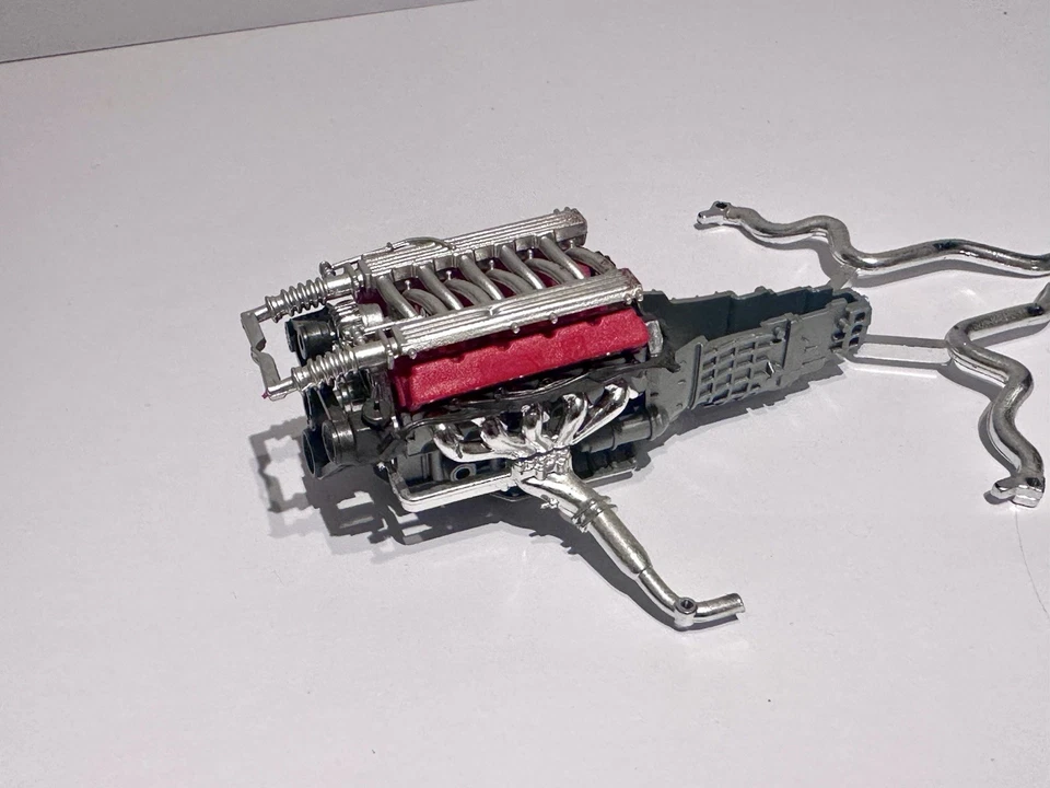 Dodge Viper GTS Burago 1996 escala 1/18 motor V10 Foto 1 de 4