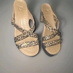 Crocs Cyprus IV Leopard Heels Women’s Size 8 - Picture 1 of 8