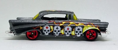 Llantas de desajuste ERROR 2006 Hot Wheels 57 Chevy Bel Air 083 Bone Blazers 3/5 plateadas Foto 1 de 2