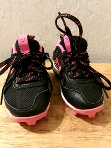 Under Armour Girls' Glyde RM Jr. Softball Cleats Black Pink Size 8K NEW - Picture 1 of 6