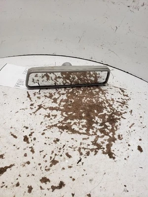 Used Front Center Interior Rear View Mirror fits: 2004 Volkswagen Passat w/o aut - Image 1 of 4