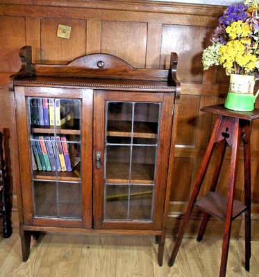 Arts and Crafts Bookcase- Antique Astral Glazed Bookcase C1900 in Oak - Image 1 of 4