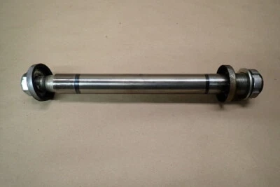 Yamaha YZF R6 2012 basculante brazo oscilante eje de perno de pivote Foto 1 de 4