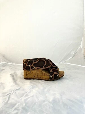 Cuñas con estampado de leopardo  Foto 1 de 2