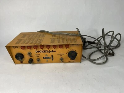 Consola de control agrícola Dickey John 8 filas DJ80P monitor sembradora de semillas Foto 1 de 4