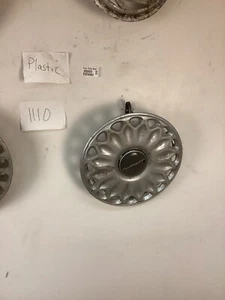 OEM  1994 - 1995 Plymouth Voyager Acclaim Sundance 14" Wheel Cover Hub Cap - Picture 1 of 2