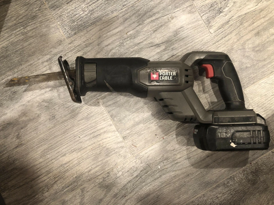 Porter Cable 18v Reciprocating Saw (PC1800RS) With PC18B Battery - Pre-Owned - Image 1 of 4