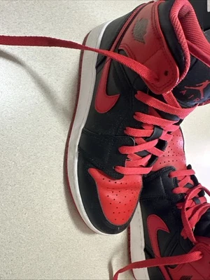 Zapatillas altas Air Jordan rojas y negras talla 5,5 usadas muy poco Foto 1 de 4