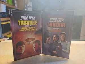 star tre paperback books corona & Triangle - Picture 1 of 4