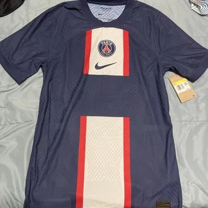PSG 22/23 Home Jersey Player Issue Mens S NWT DJ7649-411 - Picture 1 of 7