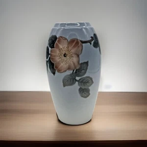Bing and Grondahl Art Nouveau Porcelain 7.25"H Cherry Blossom Vase No 365-5251 - Picture 1 of 8