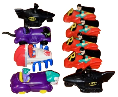 LOT-9~BATMAN~SPIDERMAN~JOKER~CATWOMEN~ROBIN~ CARS WITH FIGURES~EARLY-MID 90'S - Imagem 1 de 4