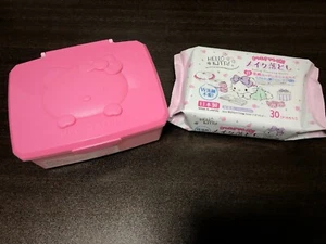 SANRIO Hello Kitty Kawaii Make-up removing wipes ＆ CASE SET from JAPAN - Picture 1 of 8