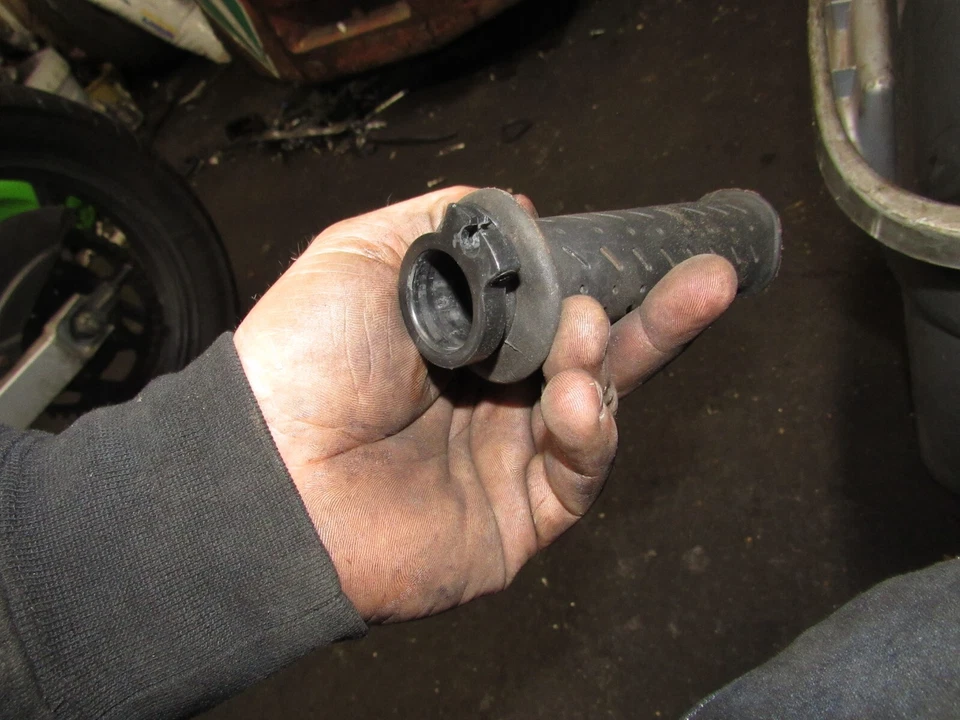 2001 triumph sprint st 955i throttle tube twister - Imagem 1 de 1