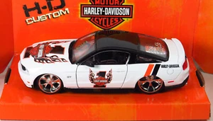 2011 Ford 11 Mustang GT Harley Davidson Street Maisto HD White & Black 1:24 - Picture 1 of 10
