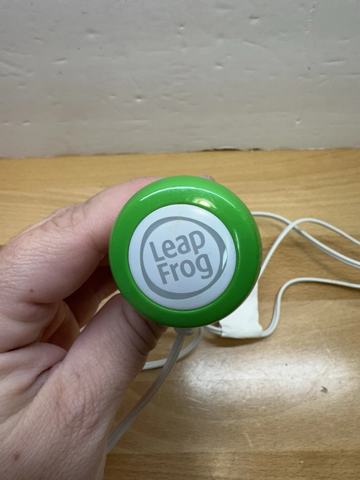 Leap Frog Car Adapter for Leap Reader/Leap Pad Ultra - Image 1 of 4