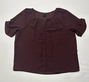 Ann Taylor Women's Burgundy Blouse Size MP Key Hope Neck Short Sleeve - Picture 1 of 6