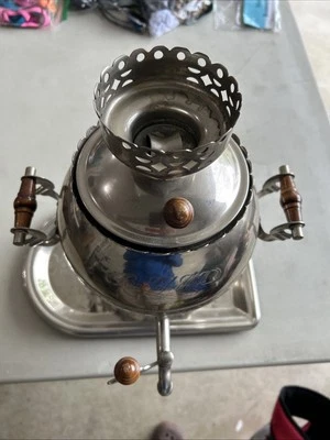 Antiguo tetera y plato ruso Samovar Foto 1 de 4