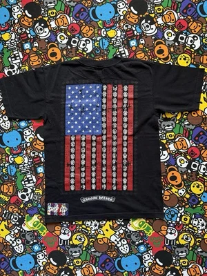 Camiseta negra con logotipo de bandera de Estados Unidos Chrome Hearts Foto 1 de 4