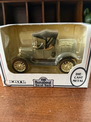 NIB ERTL Agway 1918 Ford Runabout 1/25 Scale Barrel Truck Bank Die Cast Metal - Image 1 of 4