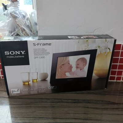 Sony S-Frame Digital Photo Frame DPF-C800 8" Boxed New - Image 1 of 4
