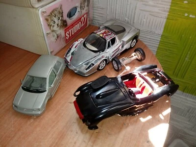 1 18 LOTTO FERRARI - Immagine 1 di 2