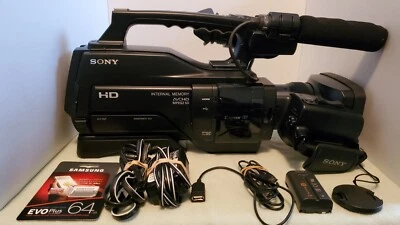 SONY HXR-MC2000U HD CAMCORDER WITH BUILT IN HARD DRIVE IN EXCELLENT CONDITION - Image 1 of 4