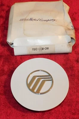 1996 1997 1998 1999 Mercury Villager Nautica NOS WHITE WHEEL CENTER CAP COVER - Image 1 of 4