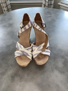 TOMS Blue Geometric Ikat Wedges, Women Size 7 Sandals - Picture 1 of 5