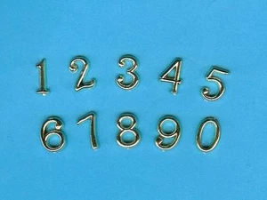 SMALL GOLD NUMBERS / NUMERALS for CUP CAKES / CARDS Pk of 10 of a number - Picture 1 of 1