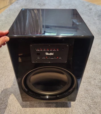 Teufel Motiv 5 - Subwoofer A 500/6 SW - funktionsfähig aber Ton kratzt etwas - Bild 1 von 3