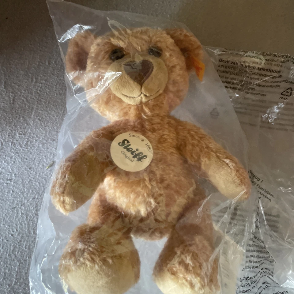 steiff 023613 - Teddybär 16cm Webpelz sitzend rotblond NEU, Knopf im Ohr - Bild 1 von 1