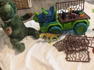 Lot of Various Dinosaur Toys - Picture 1 of 11