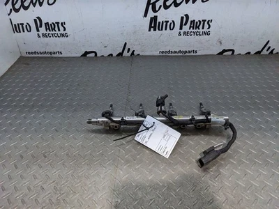 Chevrolet Equinox 2011-2017 riel de combustible con juego de inyectores 12633784 OEM 1176742 Foto 1 de 4